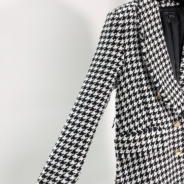 Sacou lung, lat, în carouri, cu nasturi