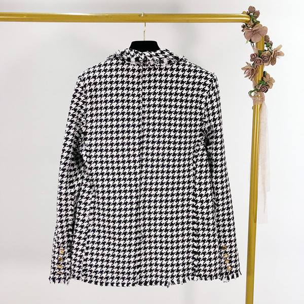 Sacou lung, lat, în carouri, cu nasturi