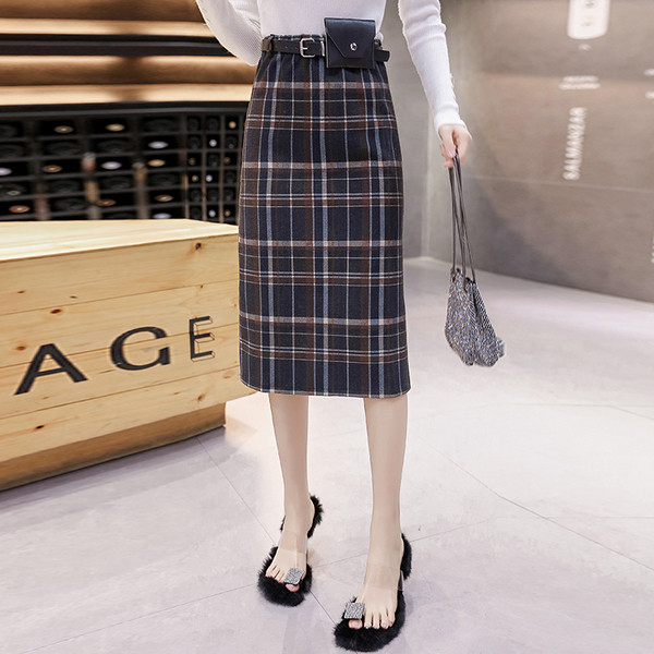 Új modell kockás női szoknya övvel, kék és fekete színben