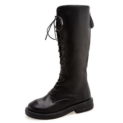 Fekete fűzős női csizma