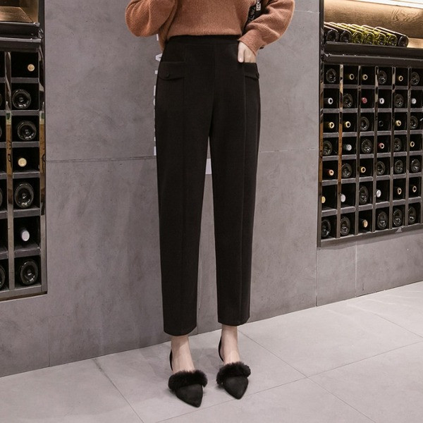 Pantaloni moderni cu talie înaltă în bej, maro și negru