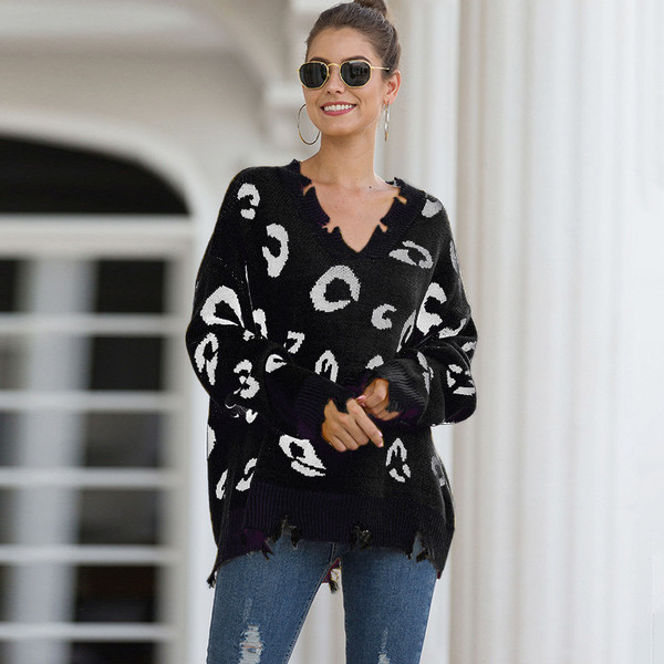 Pulover casual dama cu decolteu spitz si model rupt in mai multe culori