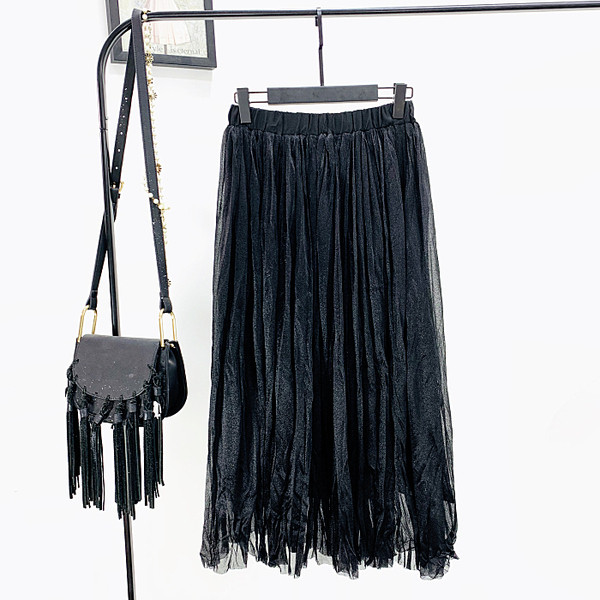 Fusta de dama moderna plisata cu talie inalta in negru