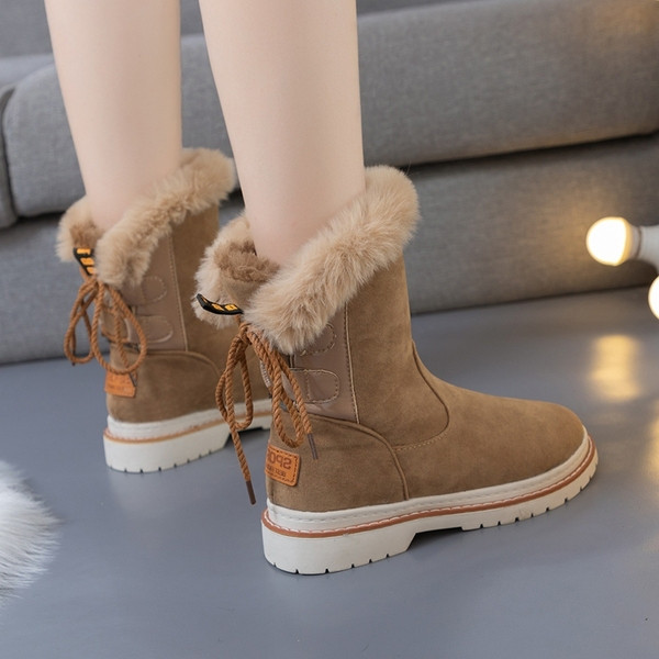 Κομψές κυρίες μπότες με κορδόνια σε μπεζ και μαύρο χρώμα