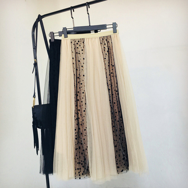 Női szoknya tülltel, magas gumírozott derékkal