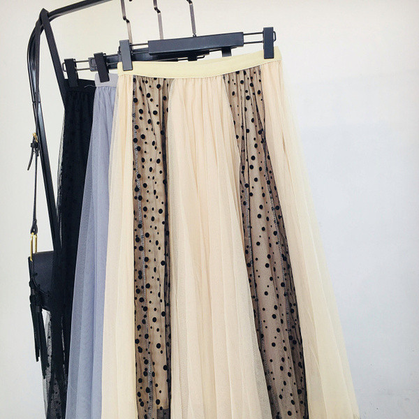 Női szoknya tülltel, magas gumírozott derékkal