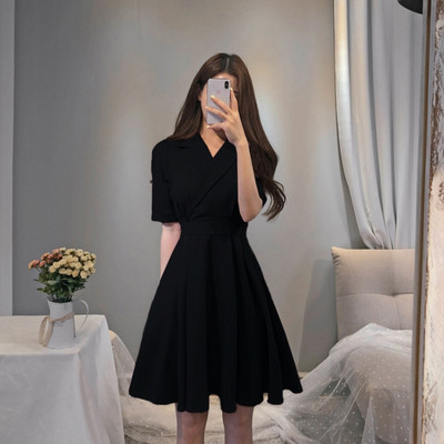 Rochie moderna de dama cu decolteu in V in negru si rosu