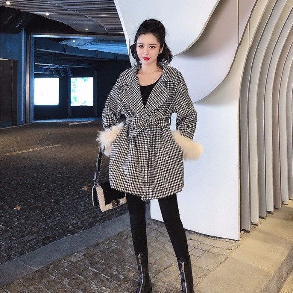Дамско карирано палто с 7/8 ръкави с пух