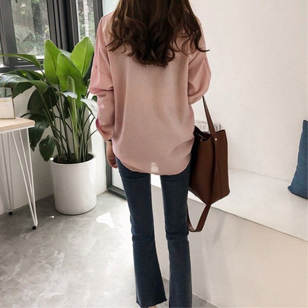 Cămașă de damă în dungi cu buzunar și guler clasic în alb, roz și galben