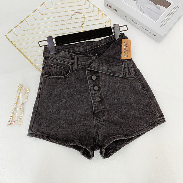 Γυναικεία τζιν σορτς με ψηλή μέση σε μαύρο χρώμα