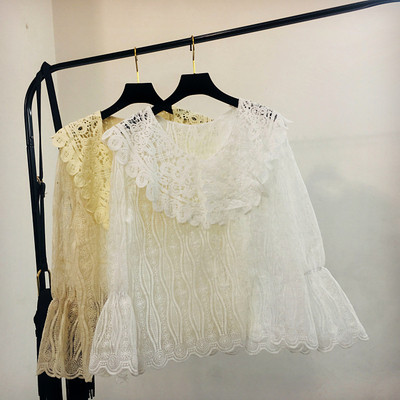 Bluză de damă din dantelă cu decolteu rotund în galben și alb