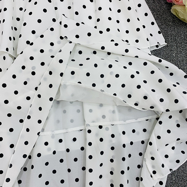 Rochie de dama cu buline cu bretele subtiri in alb-negru