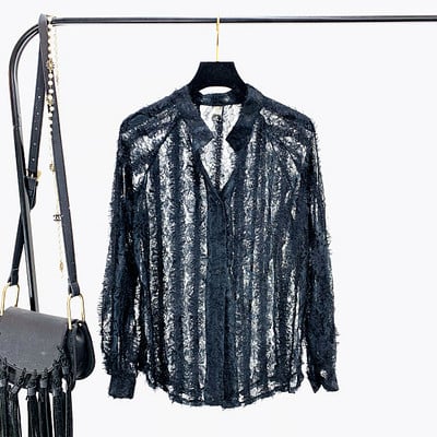 Γυναικείο μοντέρνο πουκάμισο σε μαύρο και άσπρο χρώμα