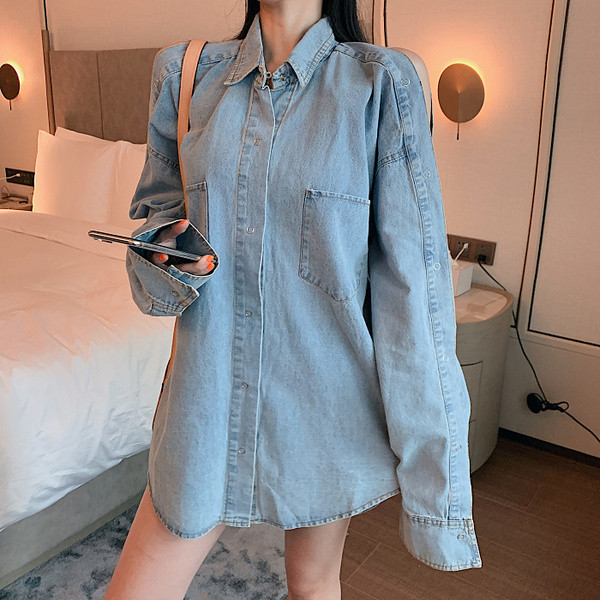 Cămașă de damă din denim model larg și lung în albastru