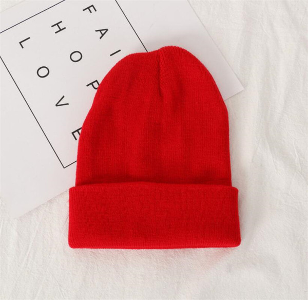 Pălărie de iarnă pentru femei de zi cu zi în mai multe culori