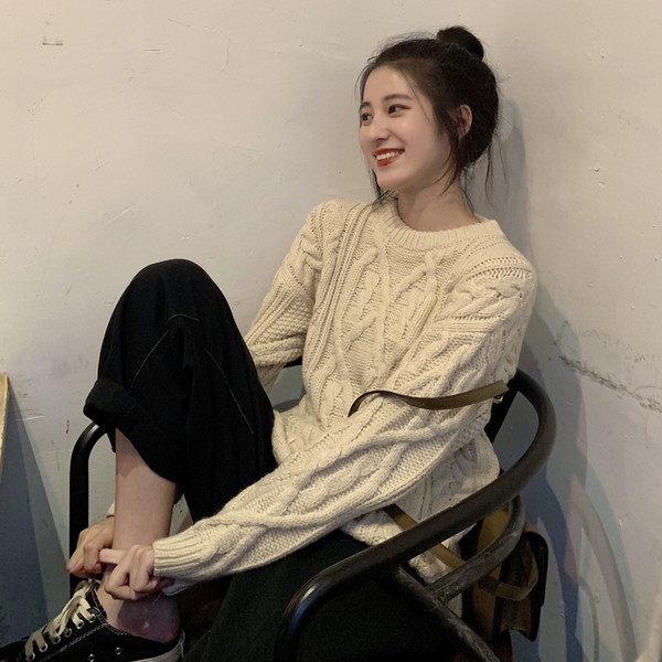 Pulover gros de dama de culoare bej