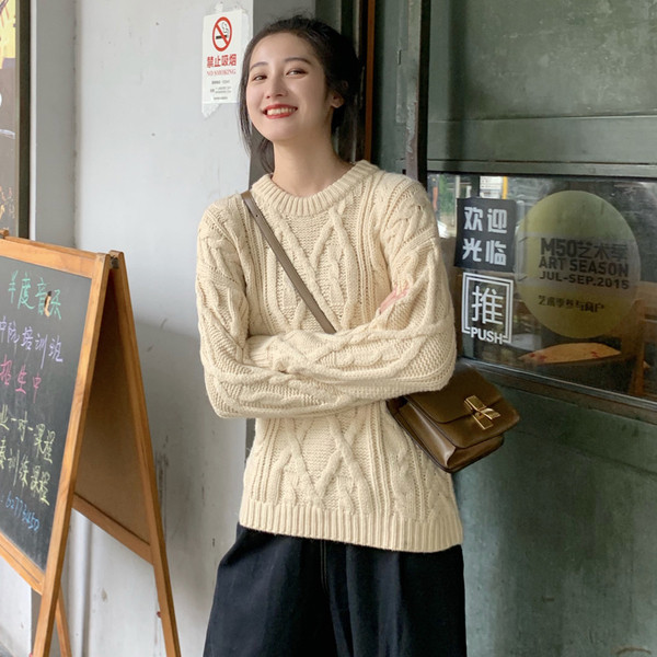 Pulover gros de dama de culoare bej