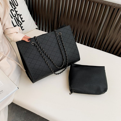 Κομψή γυναικεία έκο δερμάτινη τσάντα σε μαύρο χρώμα