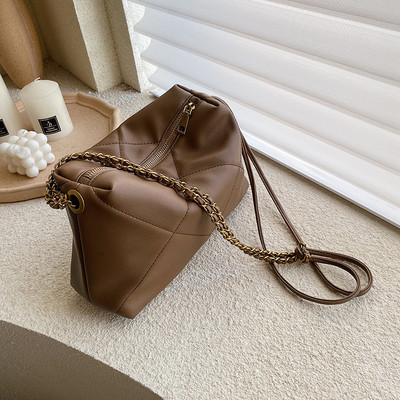 Μοντέρνα γυναικεία τσάντα από έκο δέρμα σε τρία χρώματα