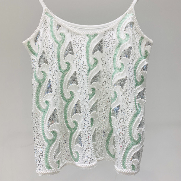 Modern női felső, vékony pántokkal, színes gyöngyökkel