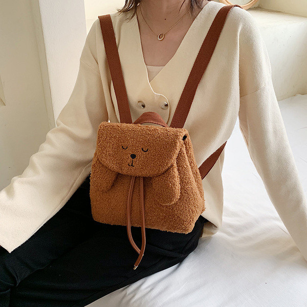 Rucsac de dama cu element 3D si prindere metalica