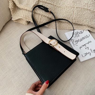 Γυναικεία τσάντα Eco Leather με πόρπη σε διάφορα χρώματα