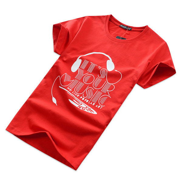 Tricou barbatesc modern cu decolteu O cu aplicatie in mai multe culori