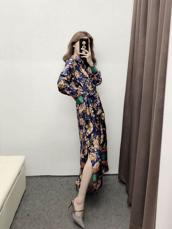 Rochie lunga de dama cu nasturi si cravate in talie - model colorat