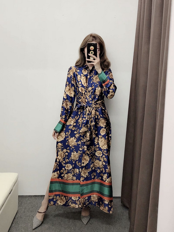 Rochie lunga de dama cu nasturi si cravate in talie - model colorat