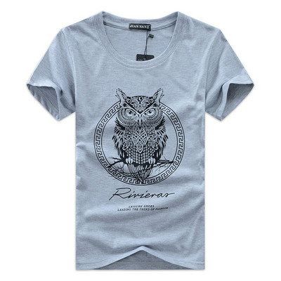 Νέο μοντέλο ανδρικό T-shirt με εφαρμογή και O-λαιμόκοψη σε λευκό, γκρι, μαύρο και πράσινο χρώμα