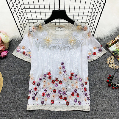 Μοντέρνα γυναικεία μπλούζα με ροζ πούλιες