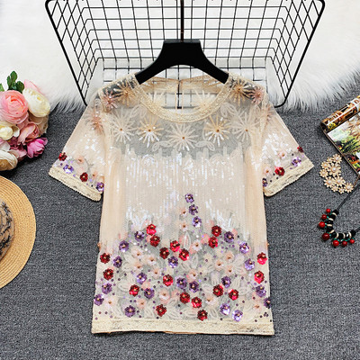 Μοντέρνα γυναικεία μπλούζα με ροζ πούλιες