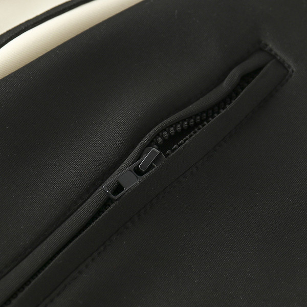 Γυναικείο καθημερινό φούτερ σε μαύρο χρώμα με φερμουάρ 