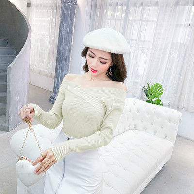 Μοντέρνα γυναικεία μπλούζα  με λαιμόκοψη και μακρύ μανίκι - διάφορα χρώματα