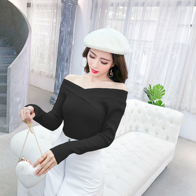 Μοντέρνα γυναικεία μπλούζα  με λαιμόκοψη και μακρύ μανίκι - διάφορα χρώματα