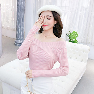 Μοντέρνα γυναικεία μπλούζα  με λαιμόκοψη και μακρύ μανίκι - διάφορα χρώματα