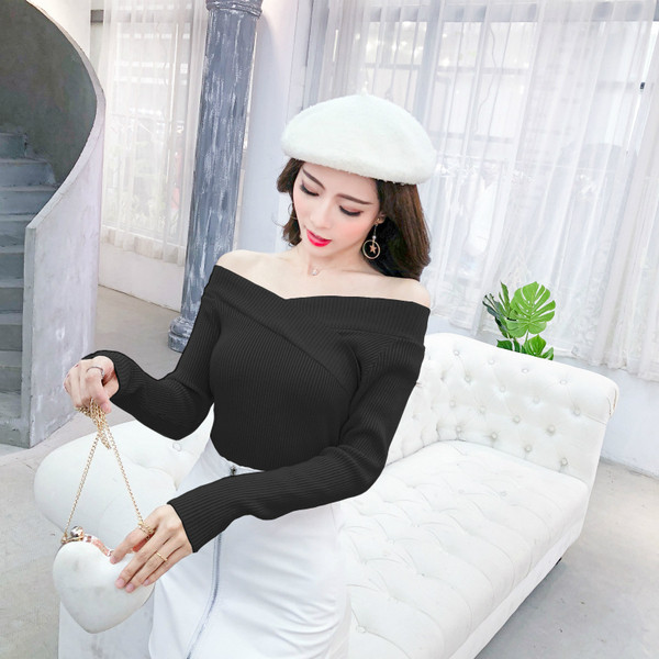 Μοντέρνα γυναικεία μπλούζα  με λαιμόκοψη και μακρύ μανίκι - διάφορα χρώματα