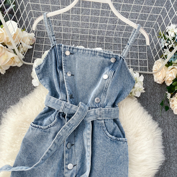 Γυναικείες ολόσωμες φόρμες  τζιν με σκισμένο μοτίβο σε μπλε χρώμα