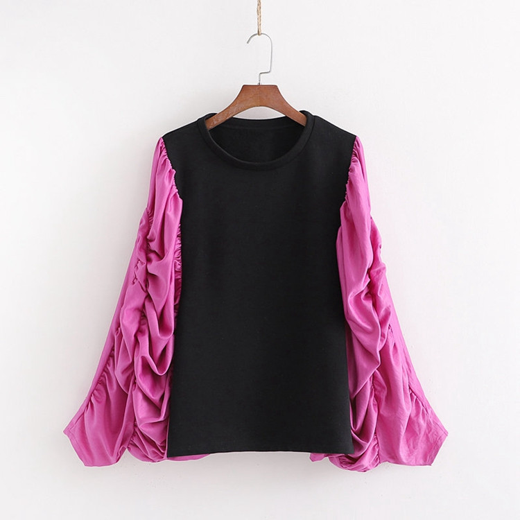 Γυναικεία μπλούζα σε μαύρο χρώμα με φαρδιά μανίκια