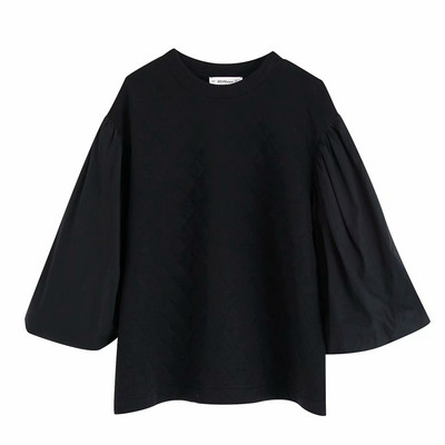 Γυναικεία  μοντέρνα μπλούζα με φαρδιά μανίκια σε μαύρο χρώμα