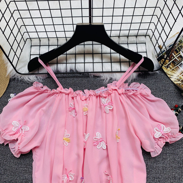 Bluza de dama cu talie elastica si umerii goi in roz