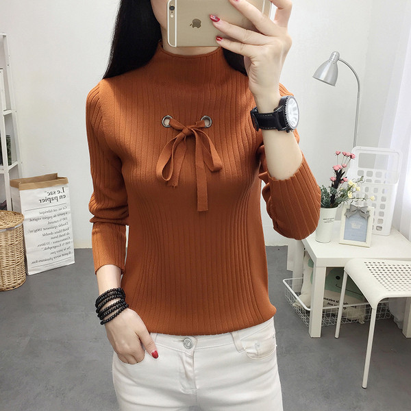 Γυναικεία μπλούζα με μισό υψηλό γιακά και κορδόνι σε λευκό, κίτρινο, μαύρο και πορτοκαλί χρώμα