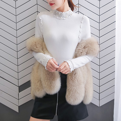 Μοντέρνα γυναικεία μπλούζα με μισό υψηλό γιακά με πέρλες σε λευκό, μαύρο, ροζ, μπεζ και πράσινο χρώμα