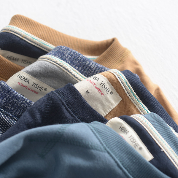 Bluză bărbătească largă cu decolteu oval