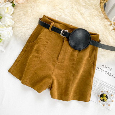 Pantaloni scurti de dama cu curea in mai multe culori