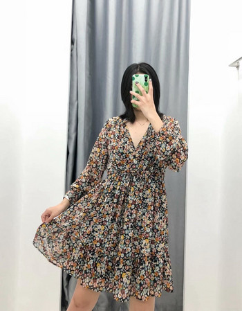 Rochie scurta dama cu decolteu adanc spitz - model croi