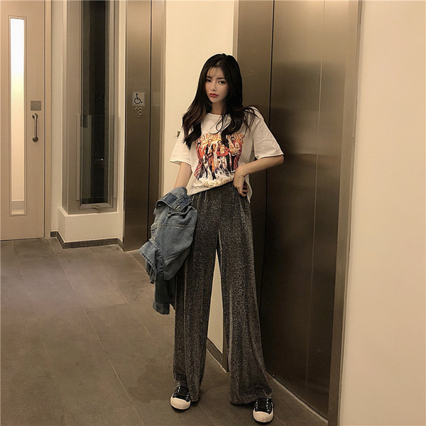 Tricou dama cu aplicatie de culoare in alb si negru