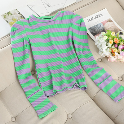 Bluză casual de damă în dungi, cu decolteu O