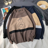 Pulover casual barbatesc cu decolteu oval in negru, albastru si maro - model larg