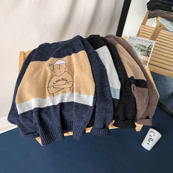 Pulover casual barbatesc cu decolteu oval in negru, albastru si maro - model larg